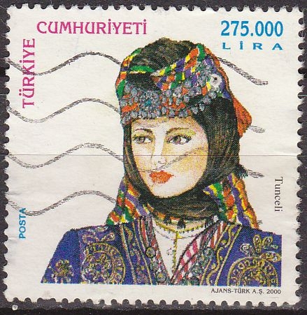 z vendido TURQUIA Turkia 2000 Scott 2766 Sello Trajes Tunceli usado 
